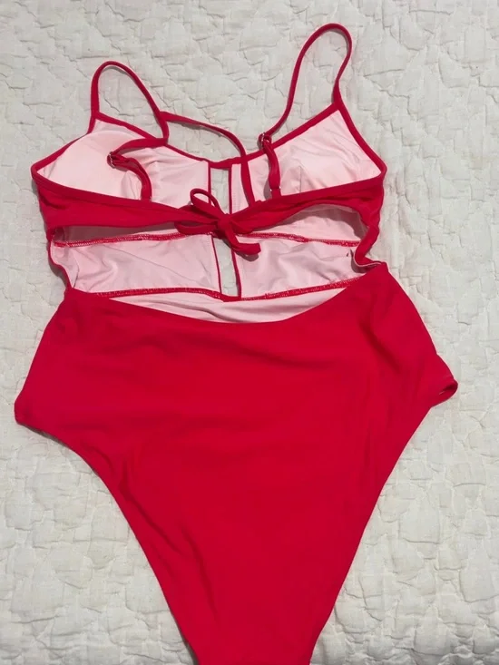 Cupshe Bright Red Cutout One-Piece Swimsuit - Picture 2 of 6